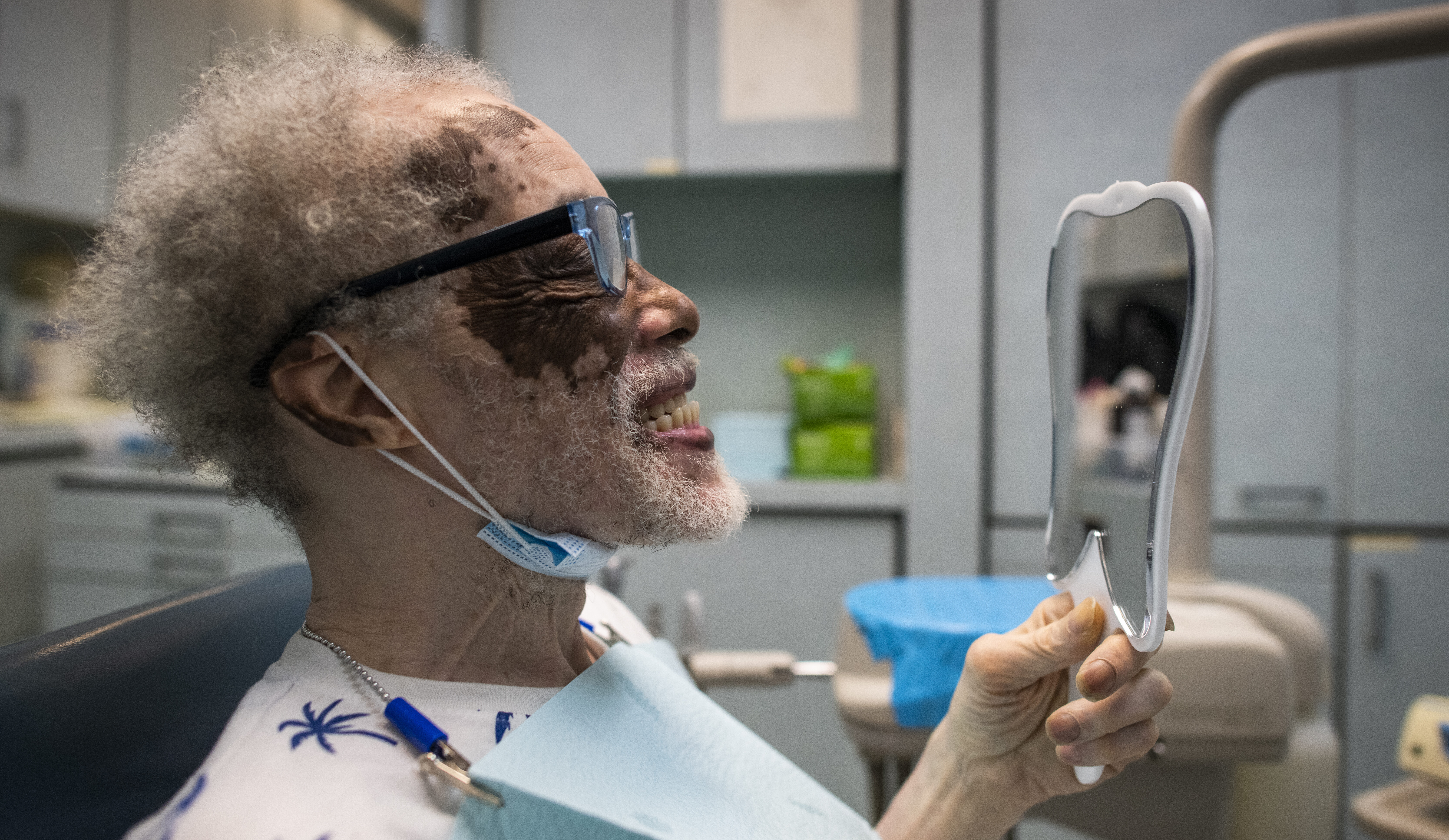 Healthy Smiles Renew Lives Image
